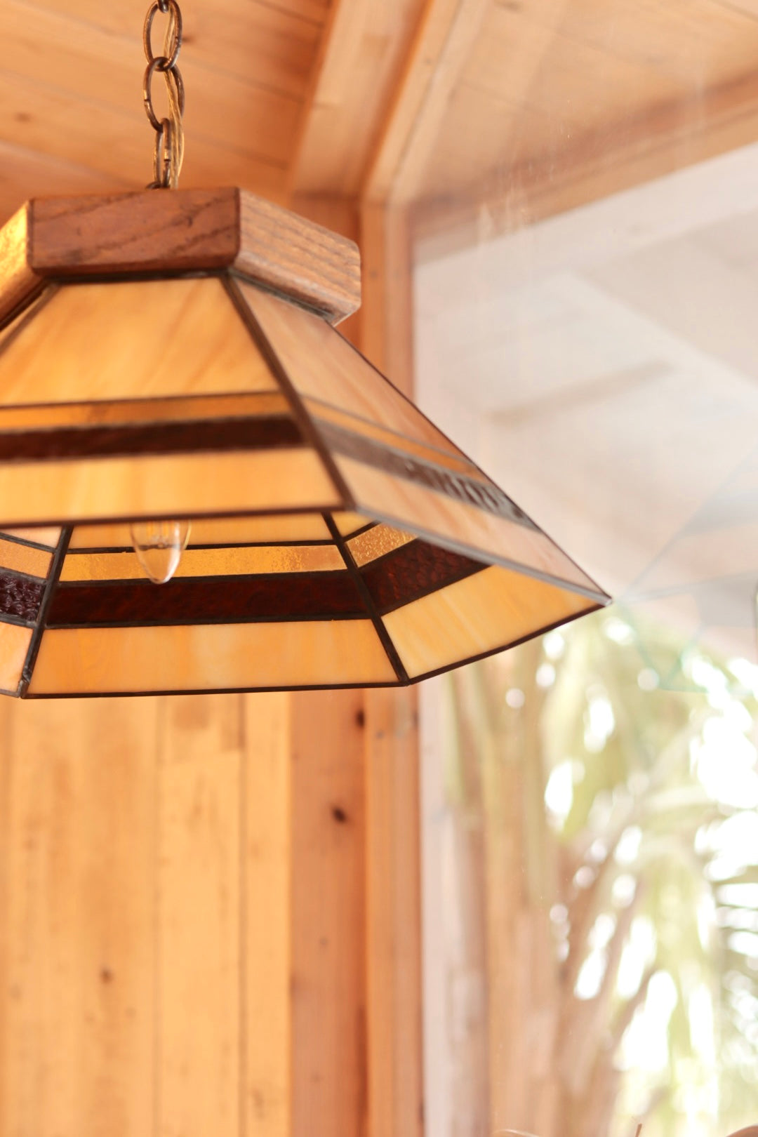 Pendant light