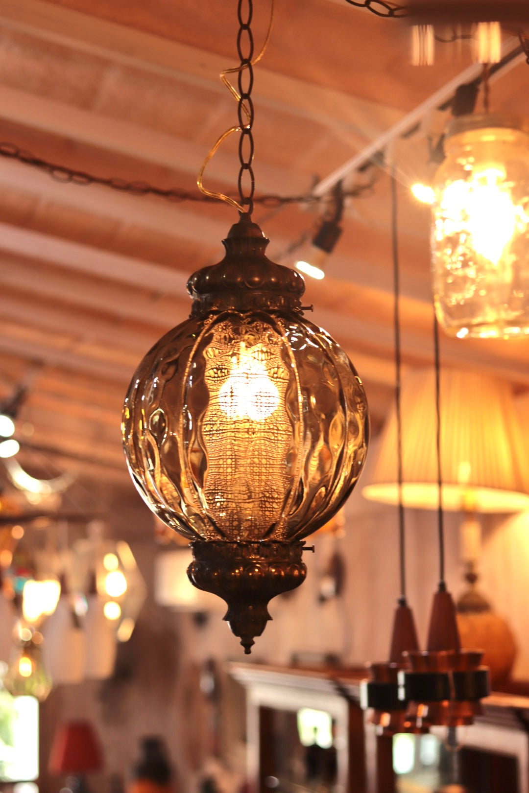 Pendant light